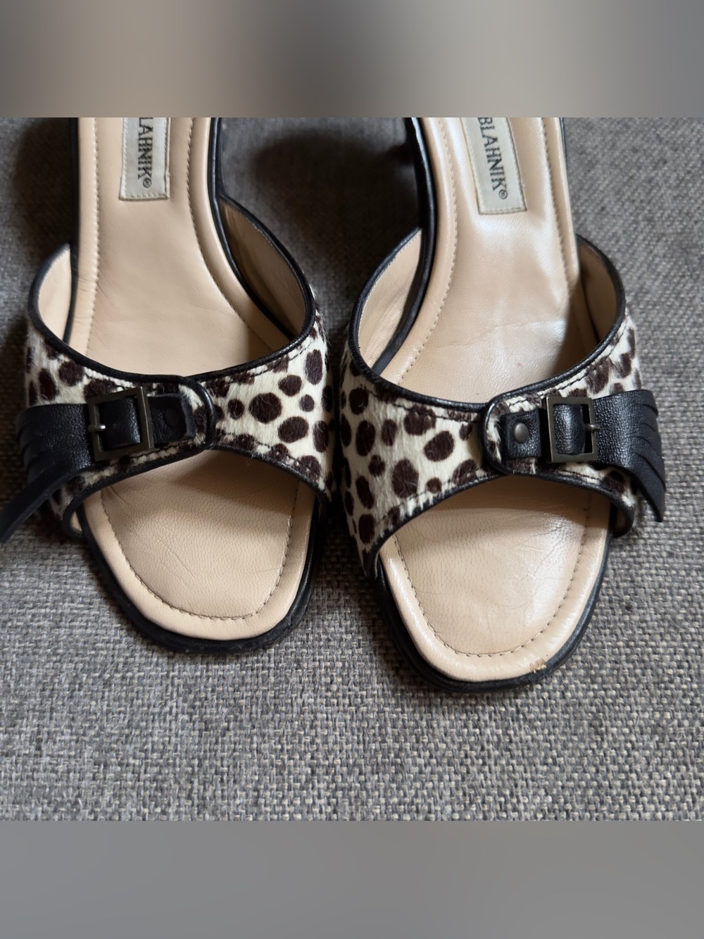 Vintage Manolo Blahnik pony hair heeled sandals - Picture 7 of 9